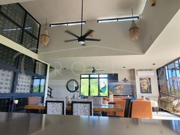 CASA VISTA-MAS QUE SOLAMENTE UNA CASA