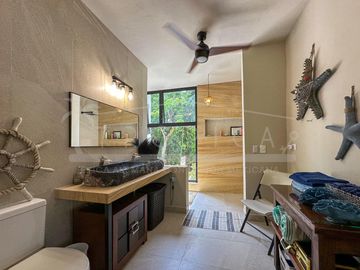 CASA VISTA-MAS QUE SOLAMENTE UNA CASA