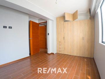 DEPARTAMENTO EN ESTRENO EN BARRIO MÉDICO EN EDIFICIO C/ ACCESO DIRECTO A PARQUE PRIVADO