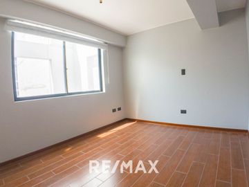DEPARTAMENTO EN ESTRENO EN BARRIO MÉDICO EN EDIFICIO C/ ACCESO DIRECTO A PARQUE PRIVADO