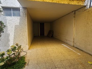 EN VENTA CASA PARA VIVIENDA O PROYECTO