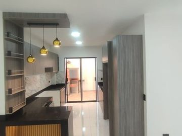 VENTA DE CASA EN UBR. SUEÑO DE BOLIVAR POR EL PORTON DEL RIO