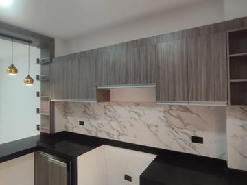 VENTA DE CASA EN UBR. SUEÑO DE BOLIVAR POR EL PORTON DEL RIO