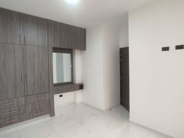 VENTA DE CASA EN UBR. SUEÑO DE BOLIVAR POR EL PORTON DEL RIO