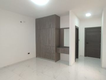 VENTA DE CASA EN UBR. SUEÑO DE BOLIVAR POR EL PORTON DEL RIO