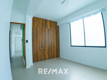 DEPARTAMENTO EN ESTRENO EN BARRIO MÉDICO EN EDIFICIO C/ ACCESO DIRECTO A PARQUE PRIVADO
