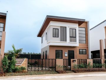 40K Monthly Phirst Park Homes Batulao Editions Single Attached House and Lot