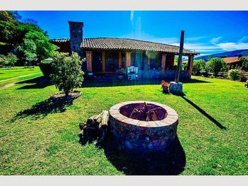 RANCHO EN MASCOTA