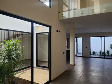 casa Nueva de 3 recamaras en Animas. Casa Moderna, Amplia, muy bien Distribuida.