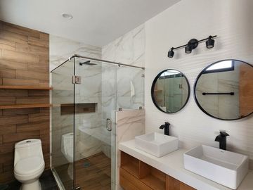 casa Nueva de 3 recamaras en Animas. Casa Moderna, Amplia, muy bien Distribuida.