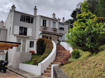 CASA EN VENTA ALTOS DE SOTILEZA SUBA 3 NIVELES