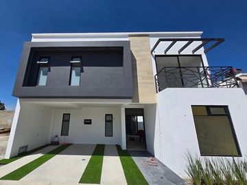 CASA EN VENTA EN LERMA