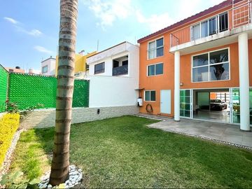 CASA EN VENTA EN JARDINES DE BELLAVISTA