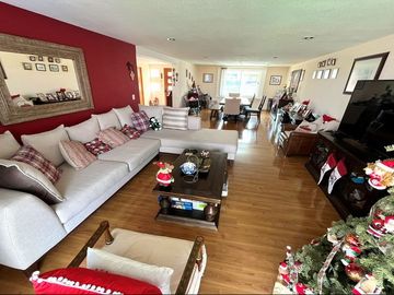 CASA EN VENTA EN JARDINES DE BELLAVISTA