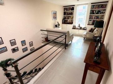 CASA EN VENTA EN JARDINES DE BELLAVISTA