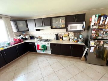CASA EN VENTA EN JARDINES DE BELLAVISTA