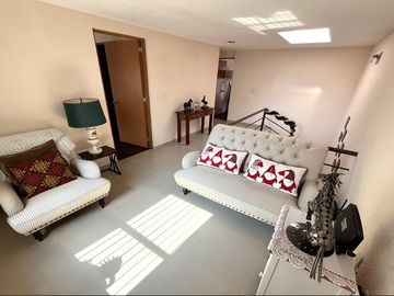 CASA EN VENTA EN JARDINES DE BELLAVISTA