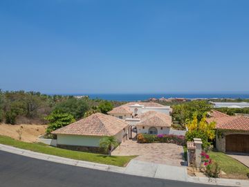 CASA EN VENTA EN CABO SAN LUCAS EN CAMPO DE GOLF CABO DEL SOL