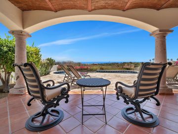 CASA EN VENTA EN CABO SAN LUCAS EN CAMPO DE GOLF CABO DEL SOL
