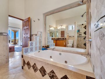 CASA EN VENTA EN CABO SAN LUCAS EN CAMPO DE GOLF CABO DEL SOL
