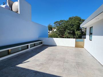 Casa Moderna y de Lujo en venta, en Xalapa zona Monte Magno, Animas