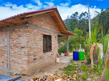 Casa de campo de venta en Paute sector Parroquia Chican
