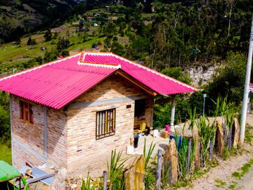 Casa de campo de venta en Paute sector Parroquia Chican