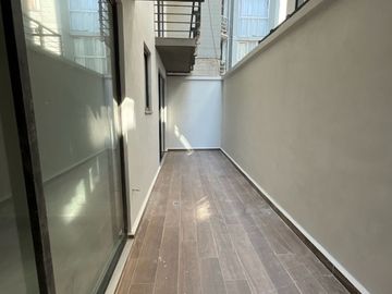 GRAN DEPARTAMENTO CON TERRAZA DE 20M2 EN PORTALES NORTE