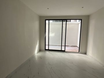 GRAN DEPARTAMENTO CON TERRAZA DE 20M2 EN PORTALES NORTE