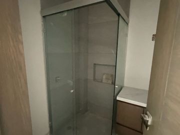 GRAN DEPARTAMENTO CON TERRAZA DE 20M2 EN PORTALES NORTE