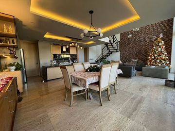 Venta Casa Vila Senza, Lomas de Bellavista
