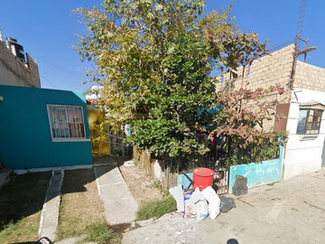 EXCELENTE OPORTUNIDAD, GRAN CASA EN LOMA DE CASERTA, TLAJOMULCO JALISCO