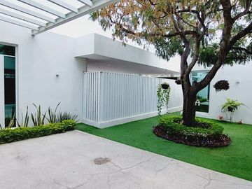 CASA EN VENTA EN RESIDENCIAL LA ESCONDIDA