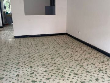Venta de Casa Bifamiliar en Melendez