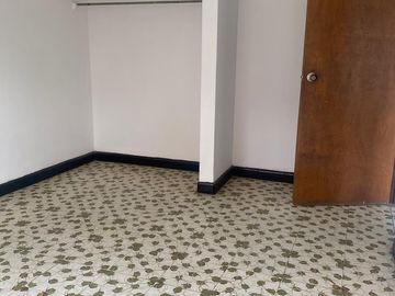 Venta de Casa Bifamiliar en Melendez