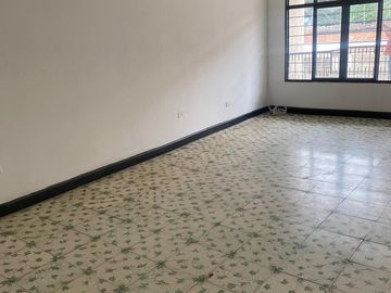 Venta de Casa Bifamiliar en Melendez