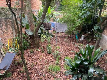 Venta de Casa Bifamiliar en Melendez