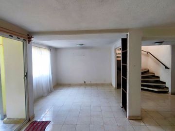 Casa en Valle de la Hacienda, Cuautitlán Izcalli