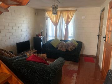 Se vende linda casa  en sector sur poniente Talca