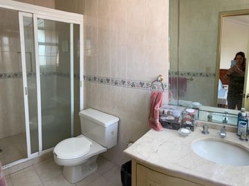 Casa en Venta Frente al Hospital Angeles, Interlomad