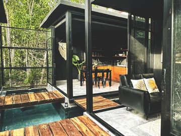 Casa con Cenote Privado y Alberca privada de 2 Recamaras