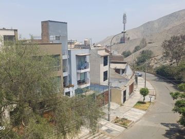 Departamento a la Venta en la Portada Del Sol La Molina