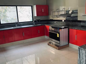 Casa Muy Bonita en Renta 4 Habitaciones en Campestre del Lago con Vista al Lago