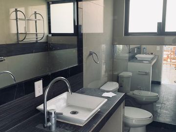 Casa Muy Bonita en Renta 4 Habitaciones en Campestre del Lago con Vista al Lago