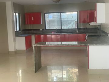 Casa Muy Bonita en Renta 4 Habitaciones en Campestre del Lago con Vista al Lago