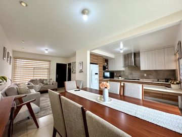 casa en venta equipada sobre avenida cerca de carretera Rioverde