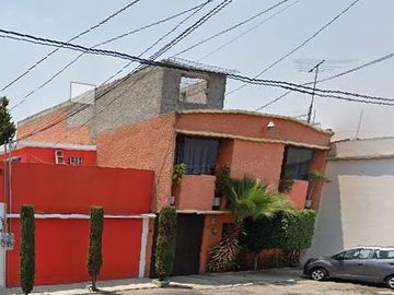 Casa Av. 511 San Juan de Aragón, GAM
