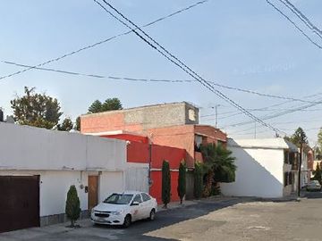 Casa Av. 511 San Juan de Aragón, GAM