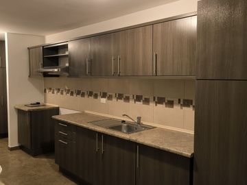 VENDO CASA SANGOLQUI SECTOR SERVA ALEGRE