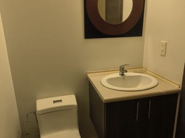VENDO CASA SANGOLQUI SECTOR SERVA ALEGRE